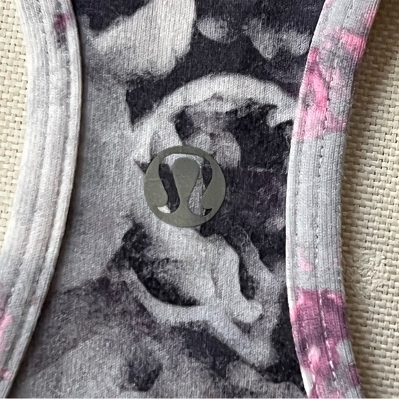 Lululemon Cool Racerback Moody Mirage Size 2 Women’s Tank Top Athletic Floral - Picture 6 of 10